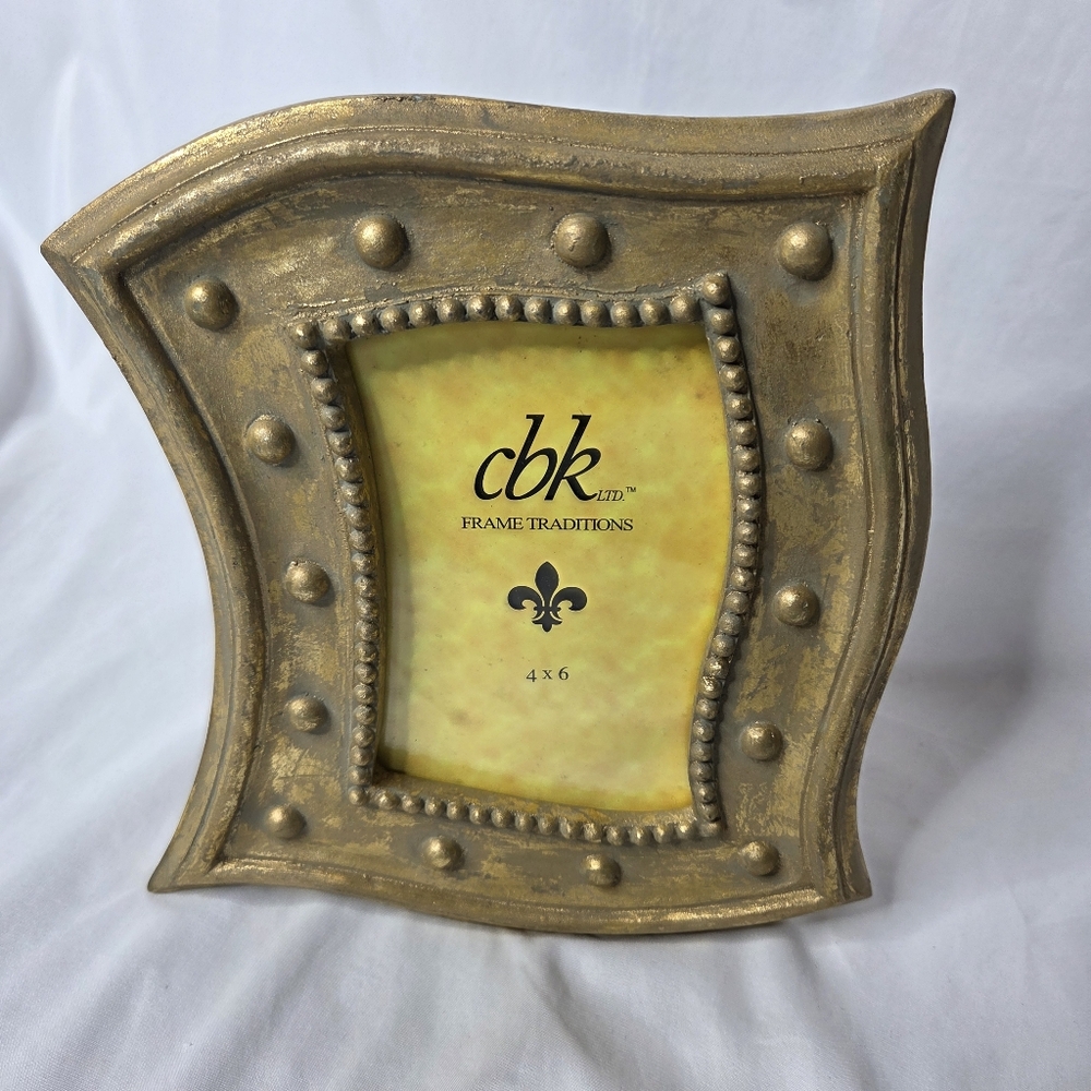 CBK Gold Decorative Vintage Frame